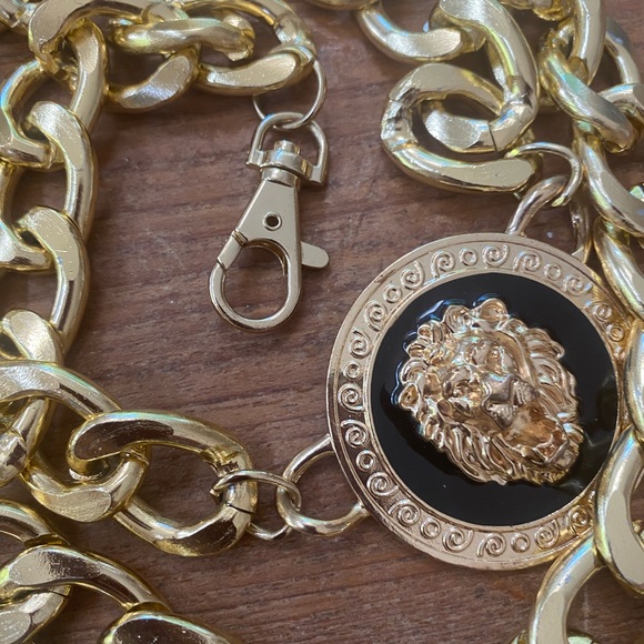 Women Chunky Gold Metal Chain Fashion Belt Lion medallion Charm - Picture 7 of 11